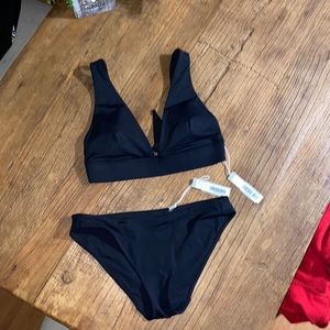 EVERLANE The Triangle Bikini Top Sz/M The Bikini BottomSz/M color:Black